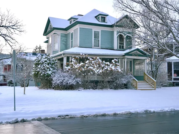 69 Elm St, Oneonta, NY 13820