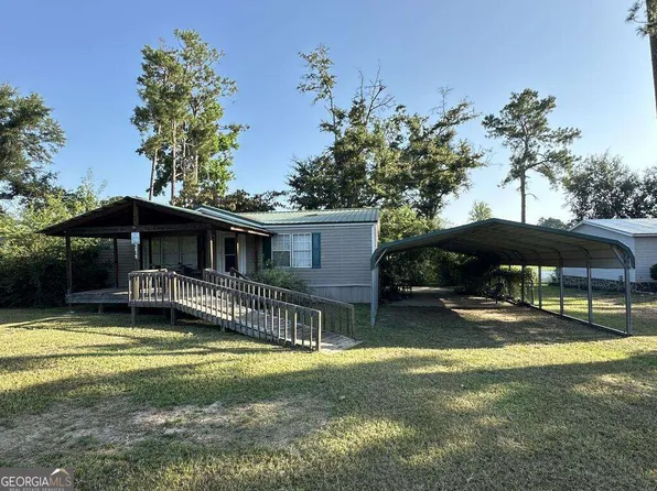 3615 Lake Mayers Rd, Baxley, GA 31513