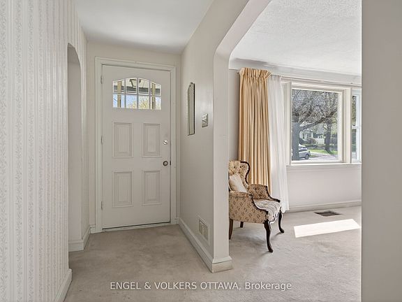 4th image of 1442 Cavendish Rd