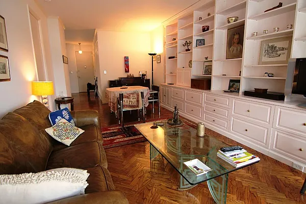 Rented by FirstService Realty (legacy) | media 16