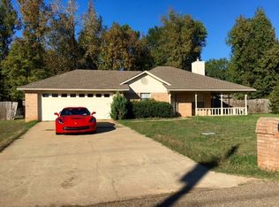 12 Sherry Rdg, Texarkana, TX 75501