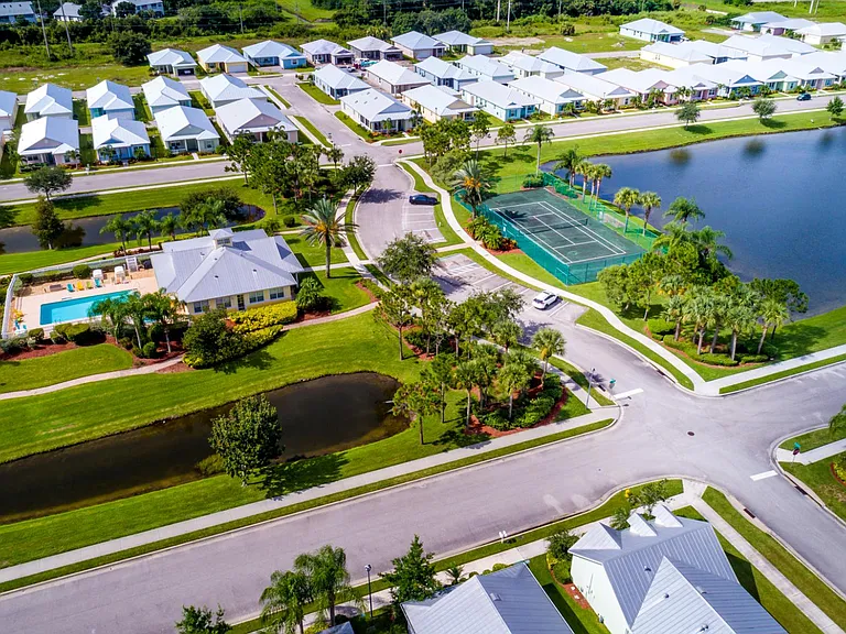 4070 Alamanda Key Dr — Photo 20
