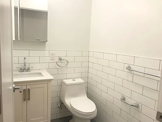 Rented by Vertical Real Estate LLC | media 4