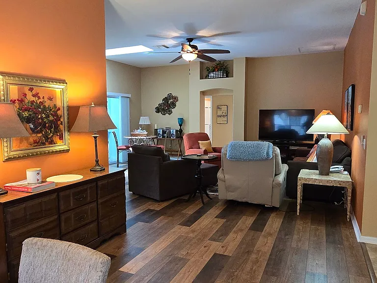 2137 Gerardo Ave — Photo 13