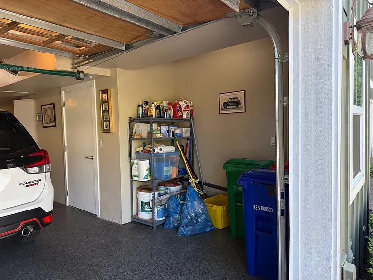10240 NW Edgewood Dr — Photo 13