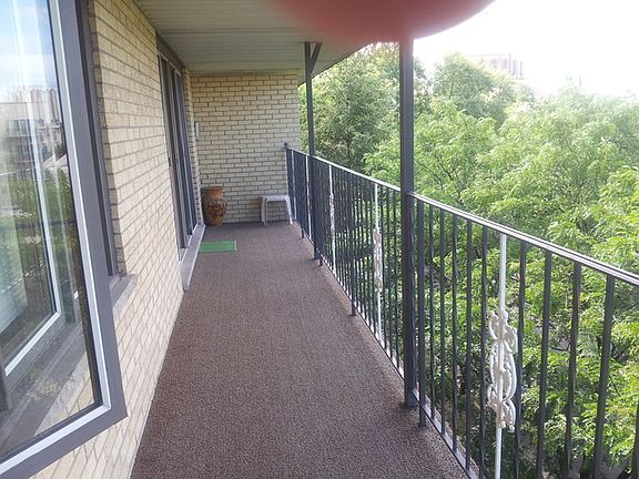 2nd image of 2221 W Superior St APT 406