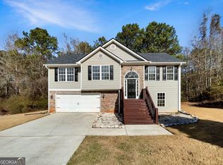 10 Lamar Ln, Covington, GA