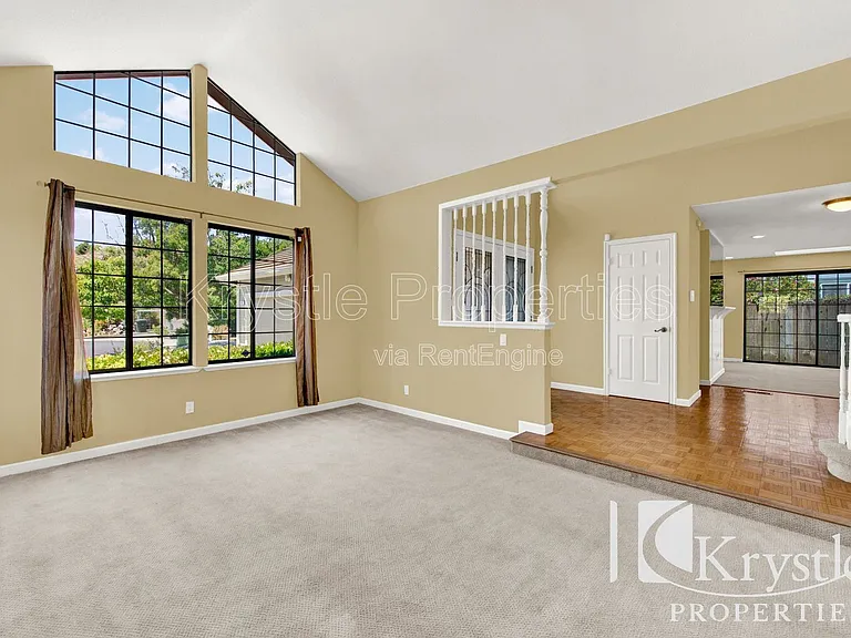 152 Chesapeake Dr — Photo 9