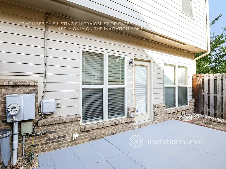 319 Oakland Hills Way — Photo 18
