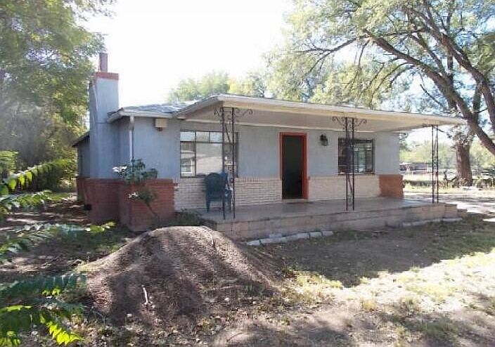 2nd image of 1400 La Mora Ln SW
