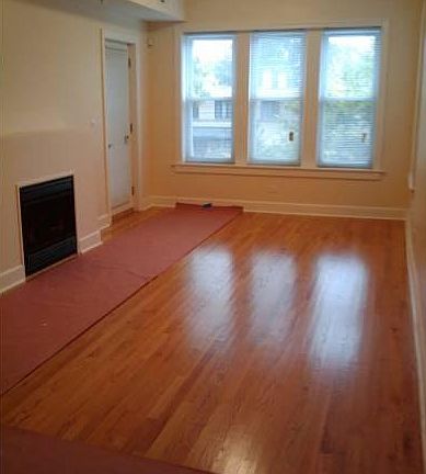 Long spacious Living Room