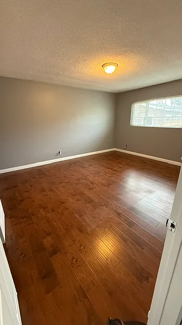 2 bed, 1100 sqft, $2,995 — Photo 3