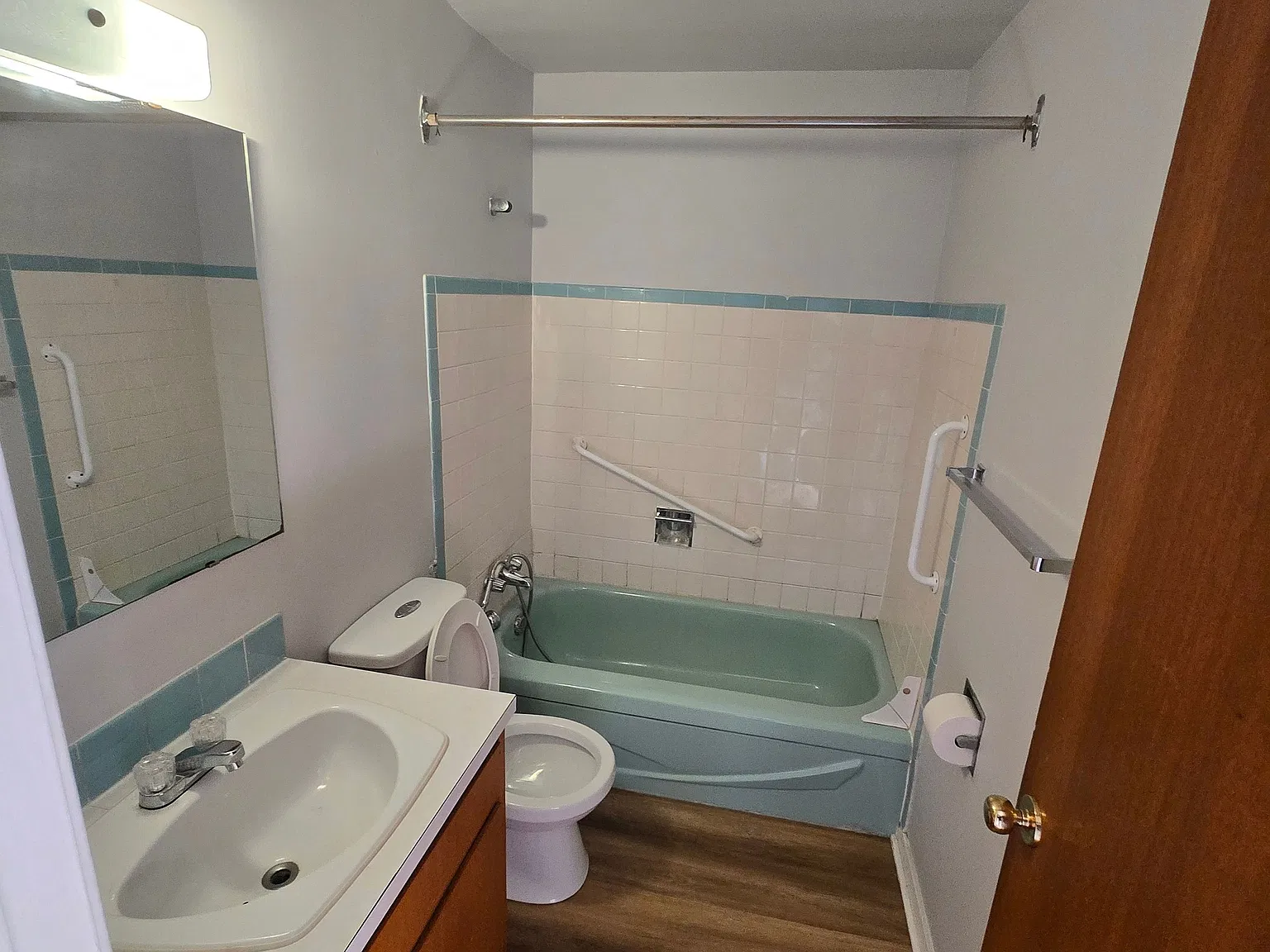 model - 2352 Ottawa Street — Photo 4