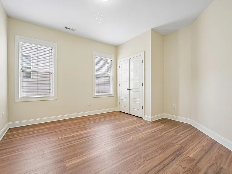 808 Laurel Garden Way — Photo 32