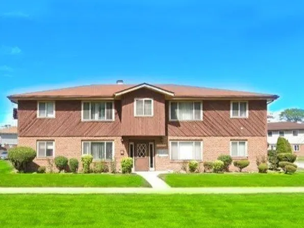 15635 Greenwood Rd, Dolton, IL 60419