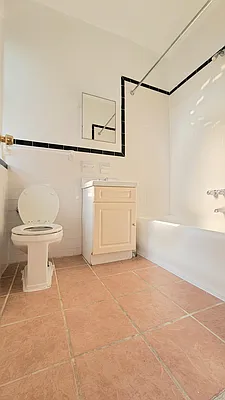 Rented by BRICK & GALO REALTY CORP | media 7