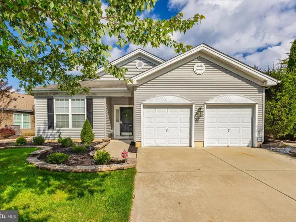 661 Cypress Point Dr, Egg Harbor, NJ 08215