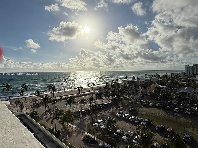 3111 N Ocean Dr #811 — Photo 19