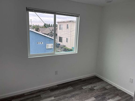 5th image of 1211 E 71st St #1213-B