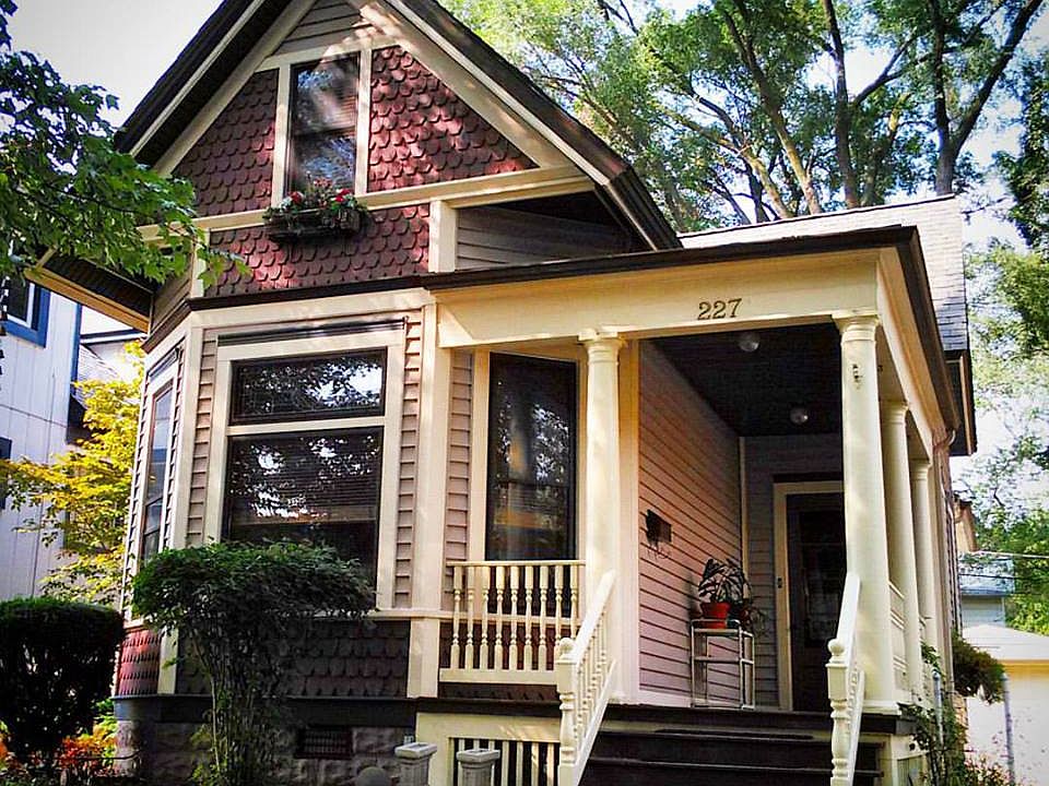 1st image of 227 Dewey St