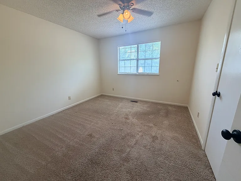 2B Westbrook Cir #B — Photo 16