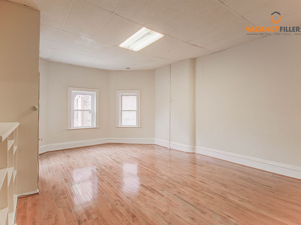 2nd image of 30 E Preston St APT 2