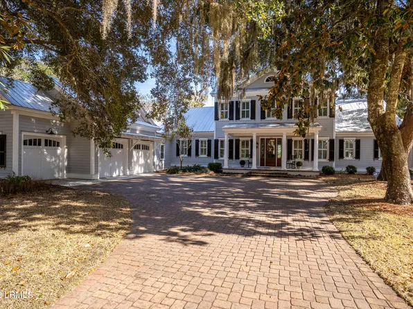 109 River House Dr, Beaufort, SC 29907