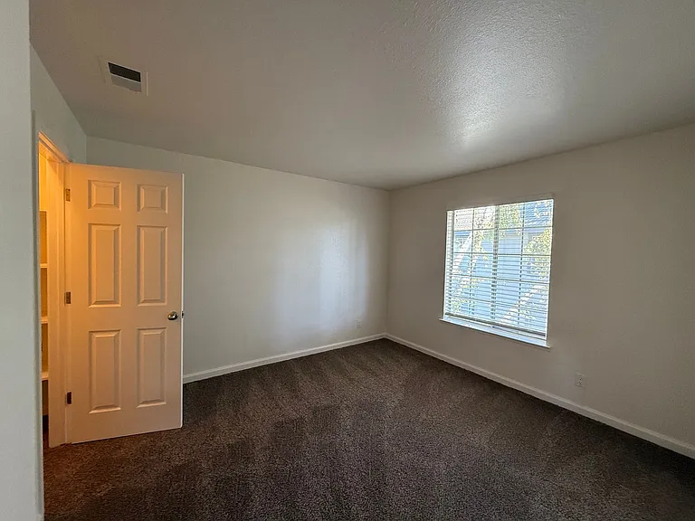 3937 Dale Rd #B — Photo 13