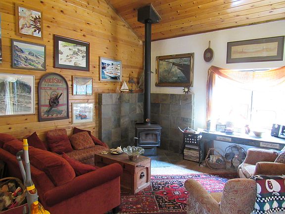 5th image of 1833 Pilgrim Ln