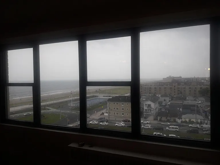 105-00 Shore Front Pkwy — Photo 5