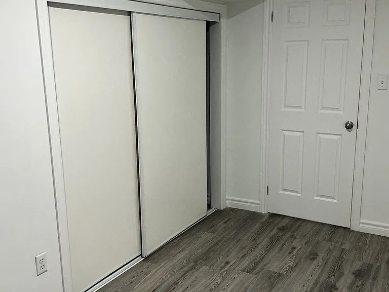 88 Casabel Dr #BASEMENT — Photo 14