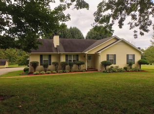 1001 Carr Cemetery Loop, Cross Plains, TN 37049