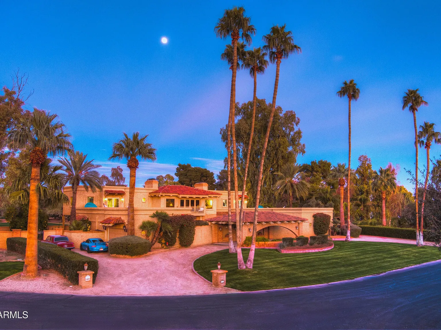 5 bed, 4.5 bath, 8006 sqft, $49,000 — Photo 3