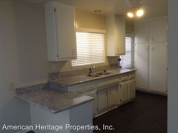 2nd image of 3303 Occidental St
