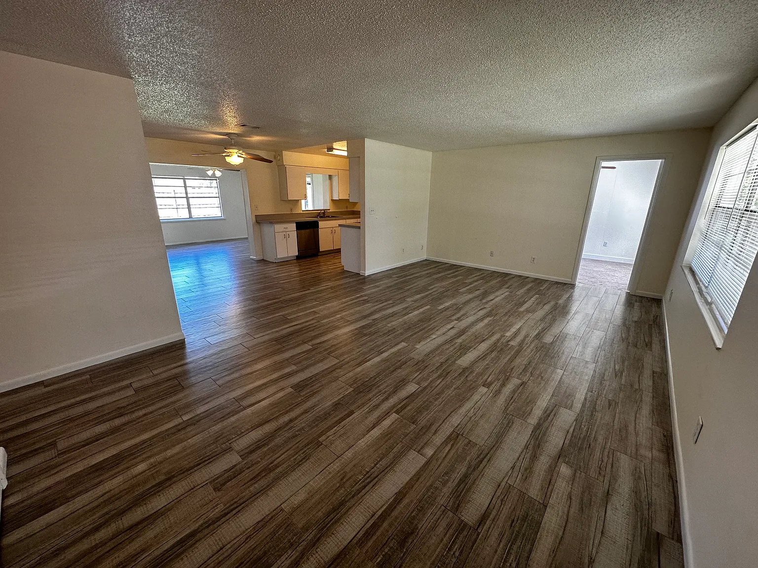 4 bed, 1643 sqft, $2,050 — Photo 2