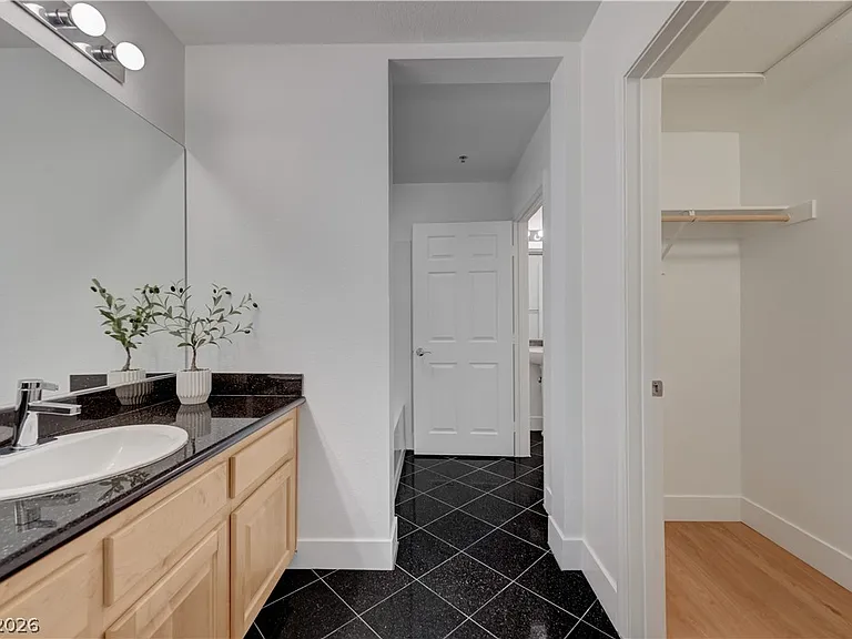 55 E Agate Ave #304 — Photo 27