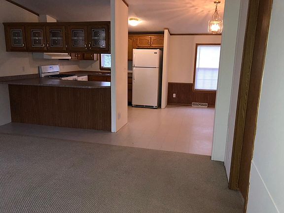 Entryway looking towards kitchen