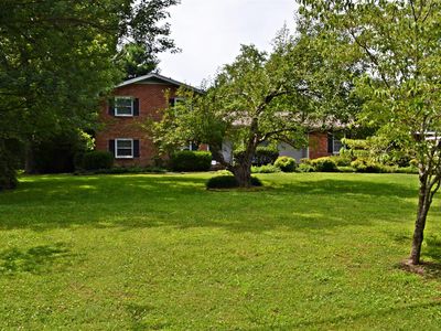 203 Green Harbor Rd, Old Hickory, TN, 37138