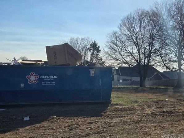 (undisclosed Address), Greenbrier, AR 72058