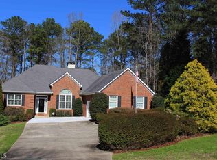 201 Happy Valley Cir, Newnan, GA 30263