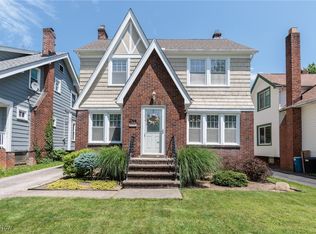 2199 Barrington Rd, University Heights, OH 44118