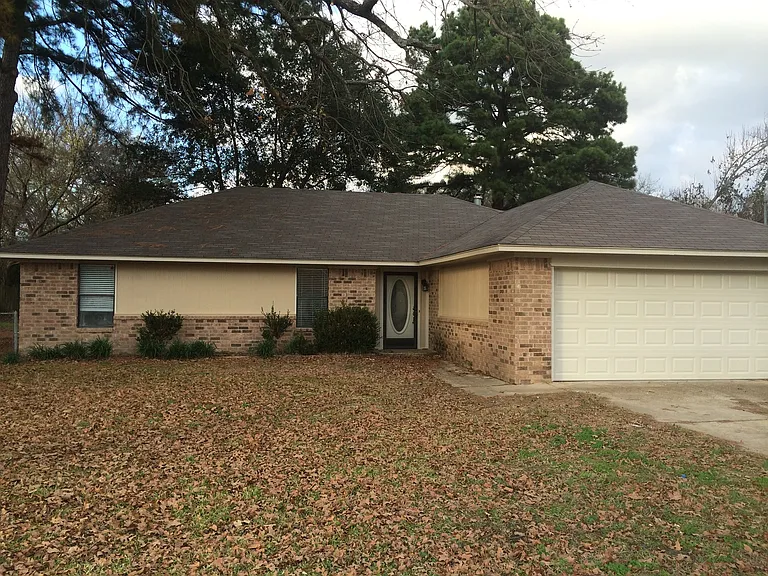 10616 Debbie Ln — Photo 2