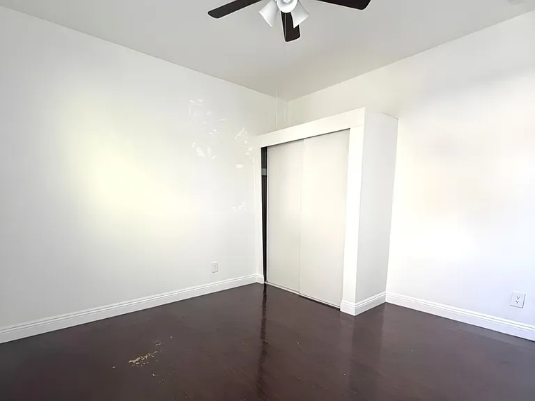 3561 Atlantic St #1/2 — Photo 9