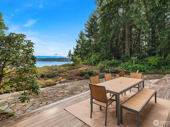 28302 97th Avenue SW, Vashon, WA 98070