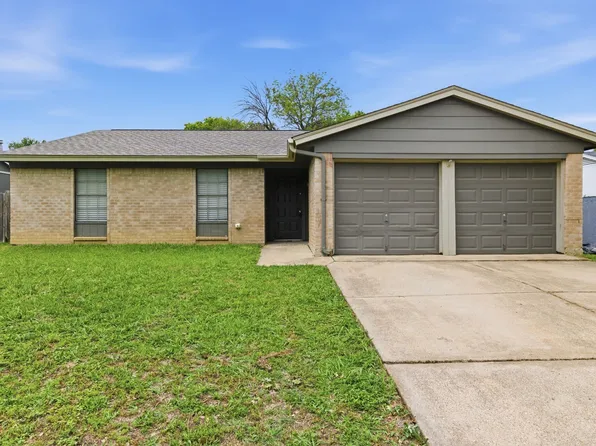 5725 Macneill Dr, Haltom City, TX 76148