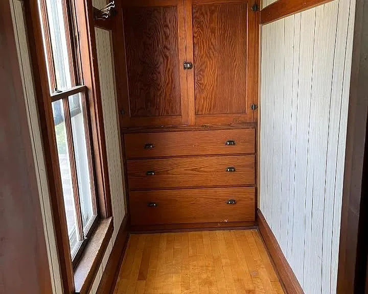 Unit Photo