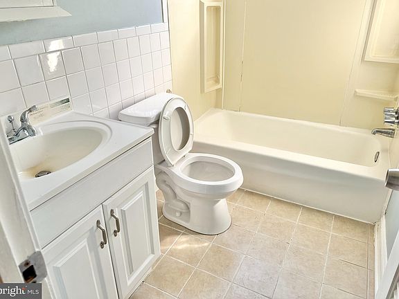 3rd image of 12658 Dara Dr APT 301