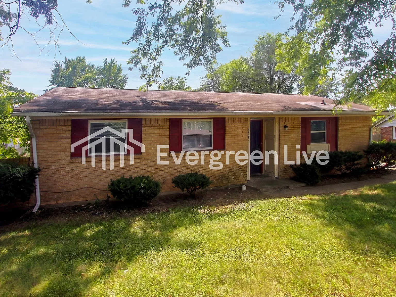 3 bed, 1.0 bath, 1003 sqft, $1,195 — Photo 2