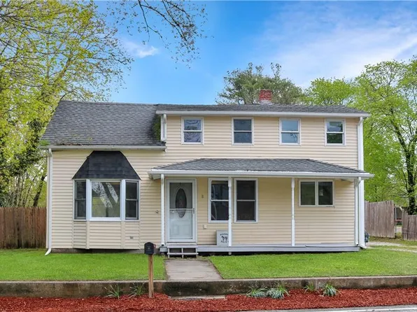 8 N Main St, Bradford, RI 02808