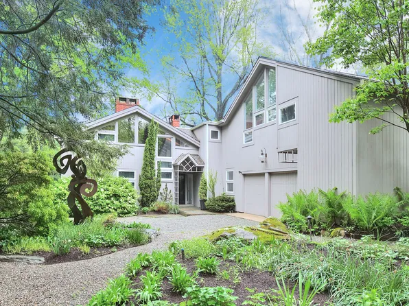 18 Stoneboat Road, Westport, CT 06880